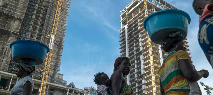 Notas do Editor: Das "Oportunidades" aos "Haircuts" em Angola